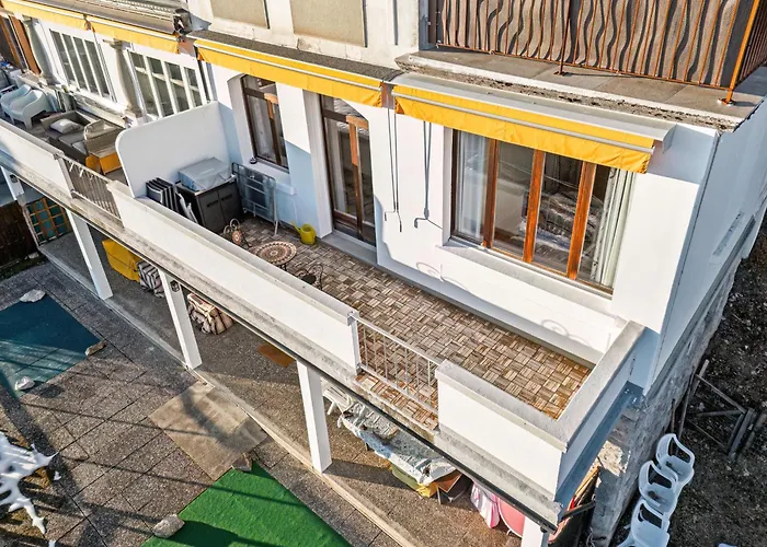 Appartement 2 A 4 Personnes Au Centre Du Village