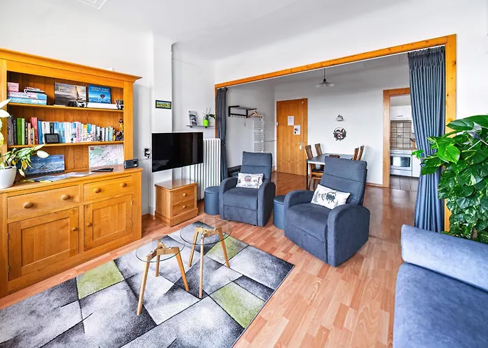 2 A 4 Personnes Au Centre Du Village Appartement *