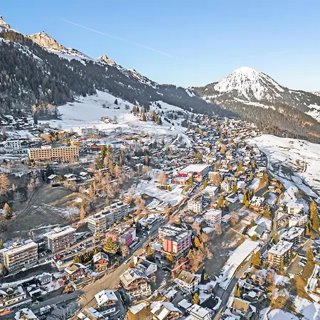 公寓 2 A 4 Personnes Au Centre Du Village *