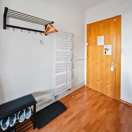 2 à 4 Personnes Au Centre Du Village * Leysin